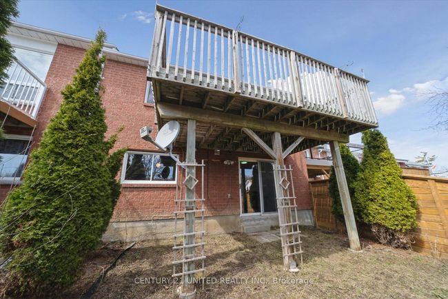 1343 Eagle Cres, House attached with 3 bedrooms, 2 bathrooms and 2 parking in Peterborough ON | Image 38