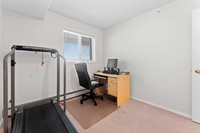 3415 - 3000 Hawksbrow Point Nw, Home with 2 bedrooms, 1 bathrooms and 1 parking in Calgary AB | Image 20