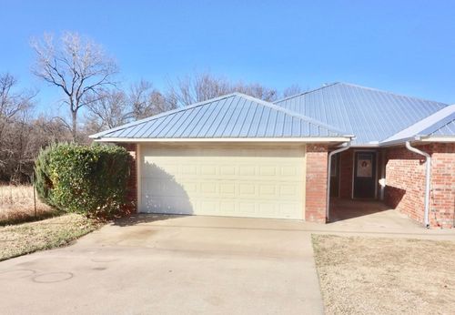 1124 W Spring St, Weatherford, TX, 76086-3142 | Card Image