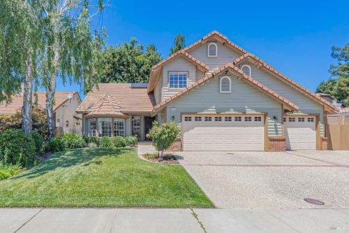 380 Fountain Way, Dixon, CA, 95620-2444 | Card Image