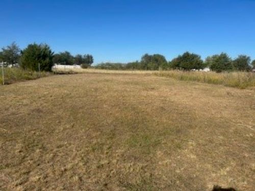 9528 Prairieview Dr, Fort Worth, TX, 76134-5606 | Card Image