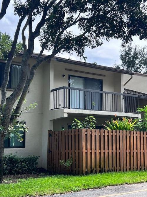 apt-4b-3400 Gardens East Dr, Palm Beach Gardens, FL, 33410-4954 | Card Image