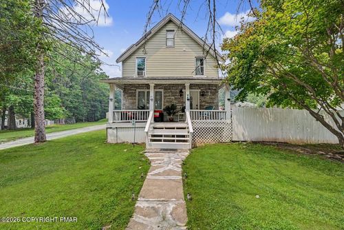 98 Fairview Ave, Mount Pocono, PA, 18344-1643 | Card Image