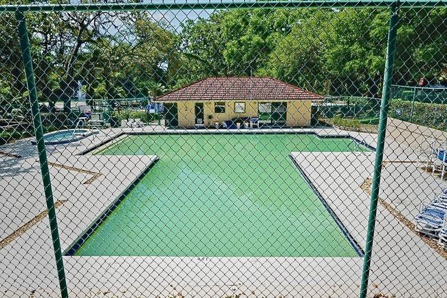 2725 14 Th Ct, Townhouse with 2 bedrooms, 3 bathrooms and null parking in PALM HARBOR FL | Image 25