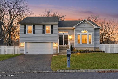 53 Sweet Gum Rd, Howell, NJ, 07731-2935 | Card Image