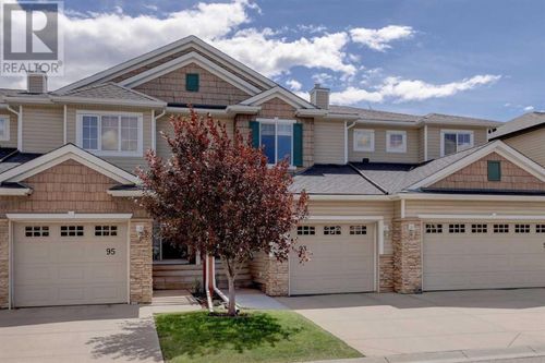93 Royal Birch Mount Nw, Calgary, AB, T3G5W8 | Card Image