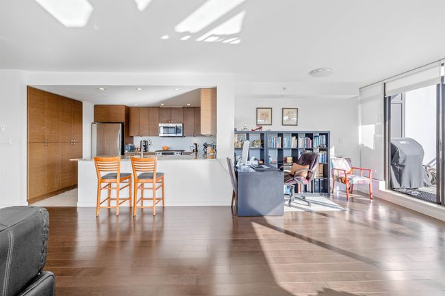 2602 - 400 Capilano Rd, Condo with 2 bedrooms, 2 bathrooms and 2 parking in Port Moody BC | Image 7