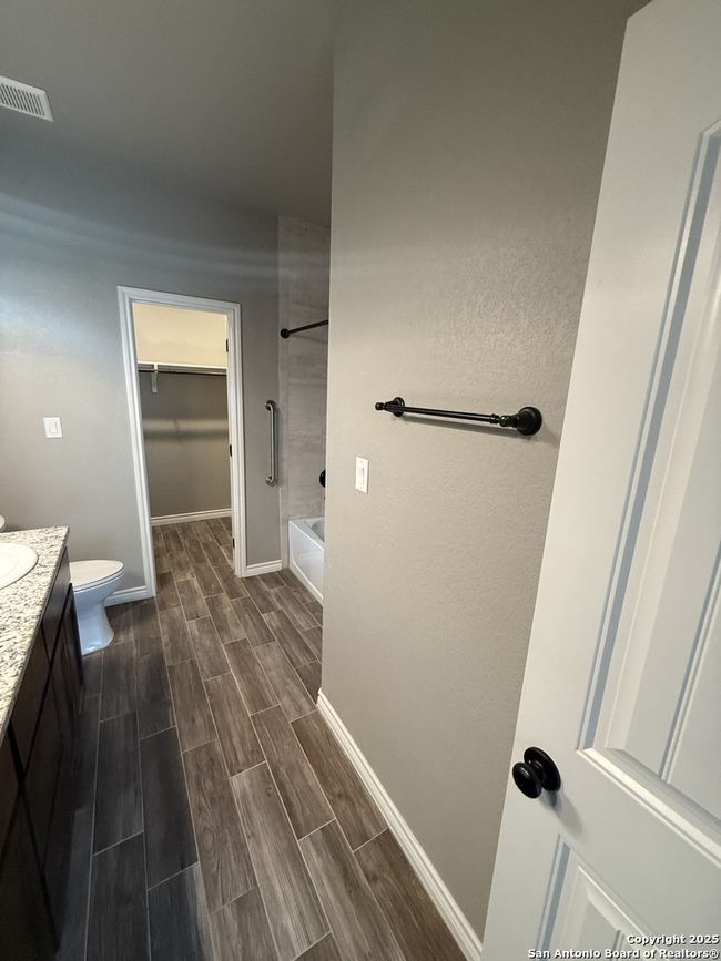 169 Twin Lake Trl, House other with 3 bedrooms, 2 bathrooms and null parking in Spring Branch TX | Image 18