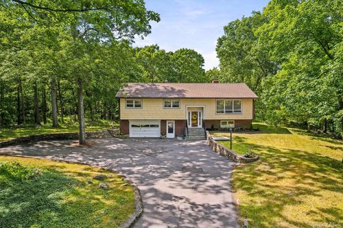 27 Jean Dr, Monroe, NY, 10950-4520 | Card Image
