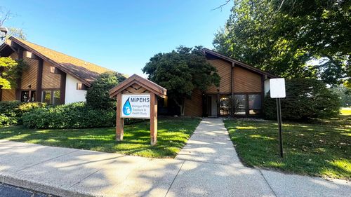 ste-b-2323 Gull Rd, Kalamazoo, MI, 49048-1400 | Card Image