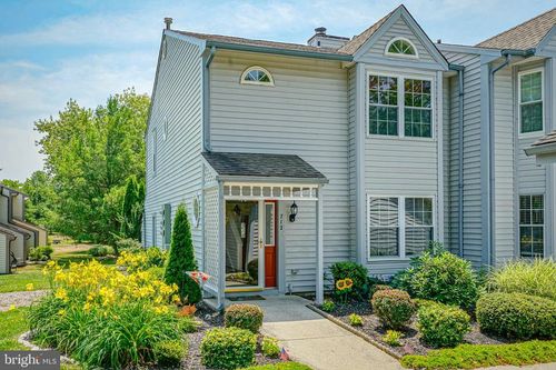 712 E Lake Front Cir, Galloway, NJ, 08205-3316 | Card Image