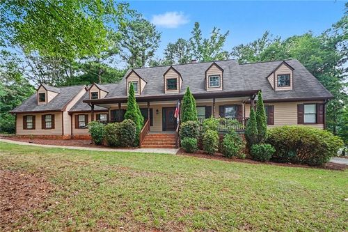 3597 Smithtown Rd, Suwanee, GA, 30024-2464 | Card Image