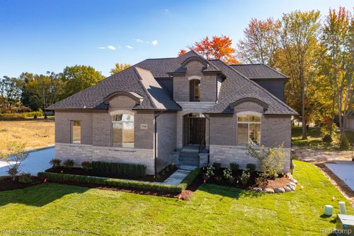 11948 Encore Court, Shelby Charter Township, MI, 48315 | Card Image