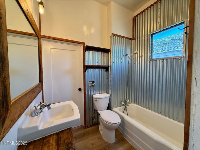 141 University St, House other with 2 bedrooms, 1 bathrooms and 2 parking in Tonopah NV | Image 9