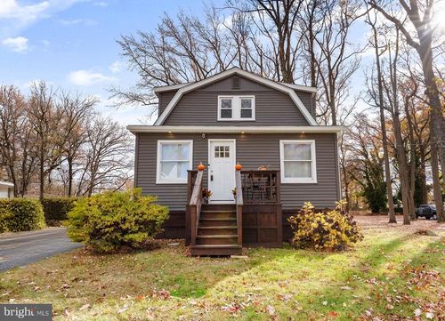 645 Woodland Ave, Cherry Hill, NJ, 08002-2847 | Card Image