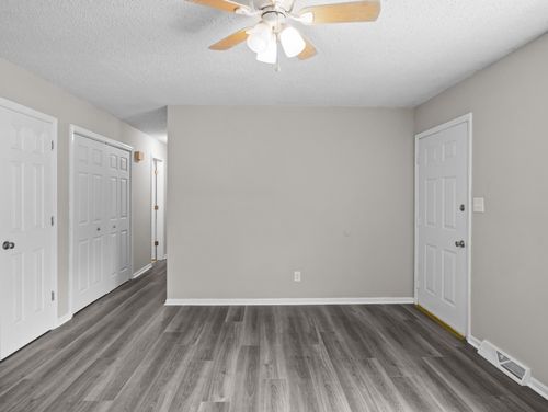 126 Loblolly Dr, Wellford, SC, 29385-9663 | Card Image