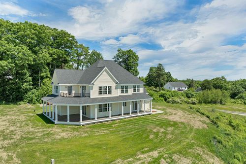 22 Fairway Dr, Dunbarton, NH, 03046-4520 | Card Image