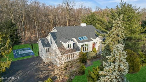 40 Takolusa Dr, Holmdel, NJ, 07733-1236 | Card Image