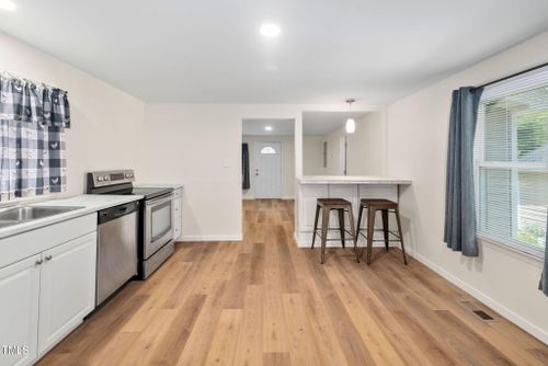 107 Johnston St, Bunn, NC, 27508-7267 | Card Image