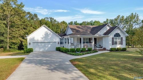 3385 County Road 33, Fyffe, AL, 35971-3659 | Card Image