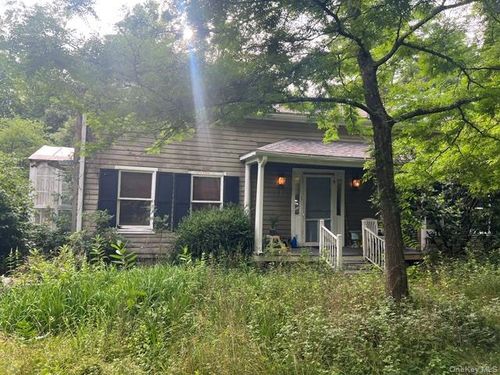 153 Kennel Rd, Cuddebackville, NY, 12729-5125 | Card Image