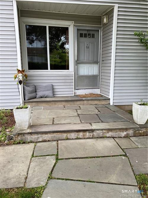 1a-63 Ward St, Norwalk, CT, 06851-2850 | Card Image