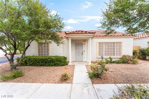unit-101-5401 Geneive Ln, Las Vegas, NV, 89108-3570 | Card Image