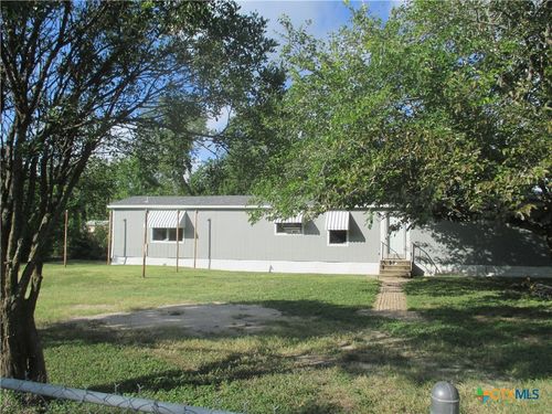 148 Arthur Ln, McQueeney, TX, 78123-3218 | Card Image