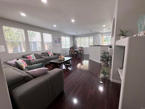719 Caminito Valiente, Chula Vista, CA, 91911-6971 | Card Image