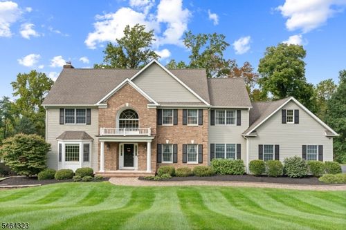 10 Berkshire Way, Milford, NJ, 08848-1785 | Card Image