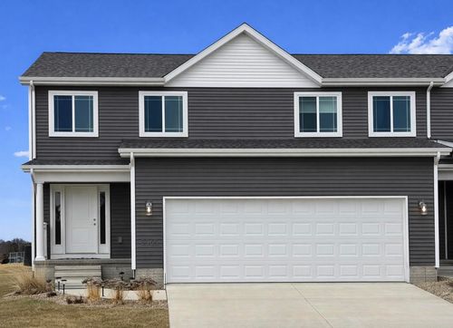 3365 Lincolnshire Rd, Waterloo, IA, 50701-7700 | Card Image