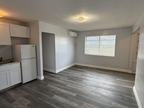 apt-2-131 E 27th St, Riviera Beach, FL, 33404-4557 | Card Image