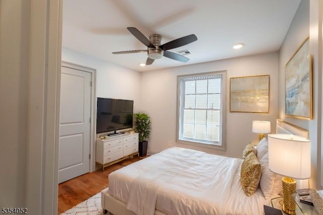 90 Seaview Ave, Home with 6 bedrooms, 4 bathrooms and null parking in Jersey City NJ | Image 30