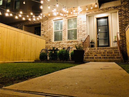 115 E 2nd St, Houston, TX, 77007-3613 | Card Image