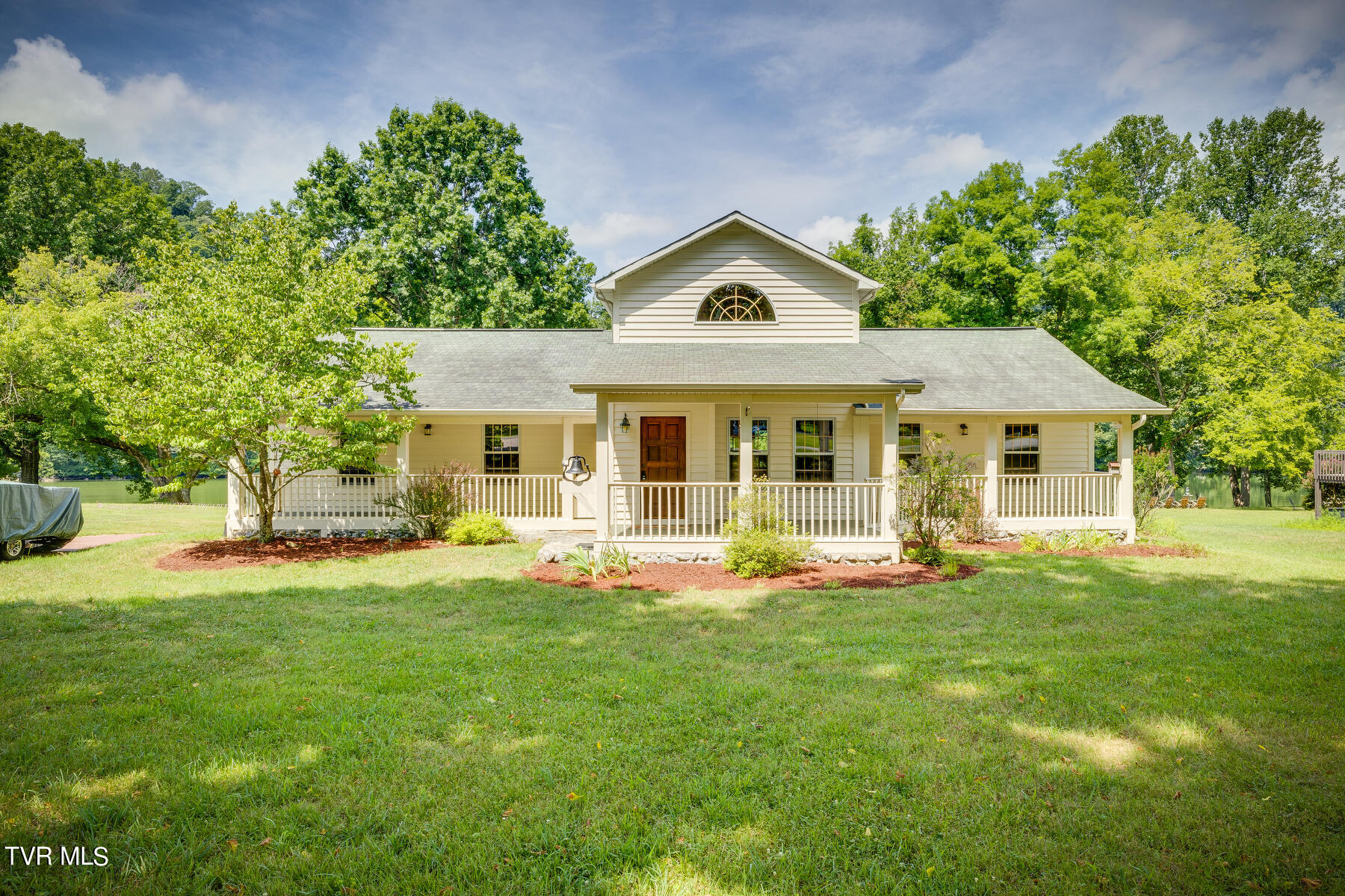 Sugarwood Dr, Kingsport, TN 37663