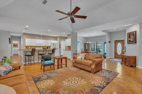 3015 Fitzgerald Dr, Montgomery, TX, 77356-8952 | Card Image