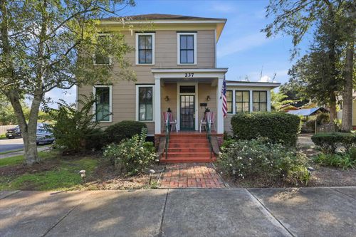 237 E Washington St, Quincy, FL, 32351-2446 | Card Image