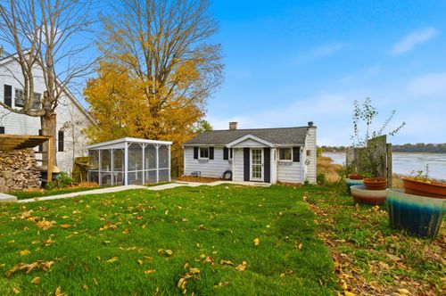 6705 Lakeshore Cir, Elkhorn, WI, 53121-2854 | Card Image