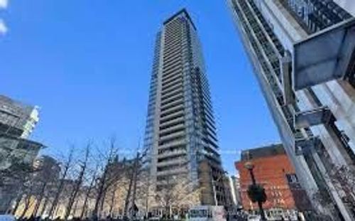 1008-18 Yorkville Avenue, Toronto, ON, M4W3Y8 | Card Image