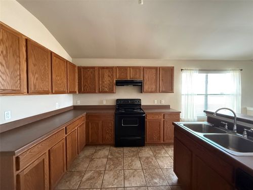 6301 Vida Nueva Ave, Del Valle, TX, 78617-3658 | Card Image