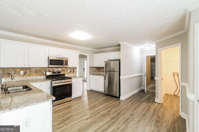 121 Crestwood Ct, House other with 4 bedrooms, 3 bathrooms and null parking in Hampton GA | Image 9