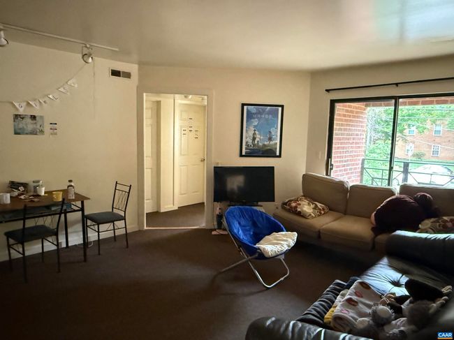 2108 Jefferson Park Ave, Condo with 0 bedrooms, 0 bathrooms and null parking in CHARLOTTESVILLE VA | Image 6