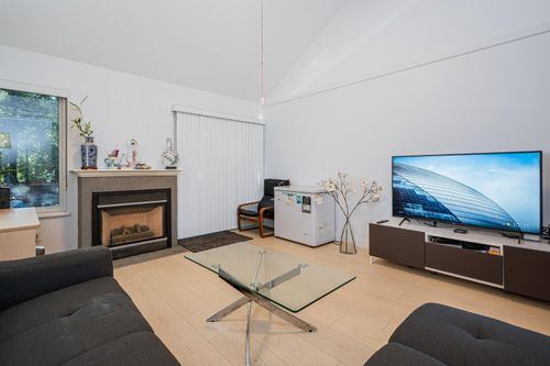 4814 Fernglen Dr, Burnaby, BC, V5G3V7 | Card Image