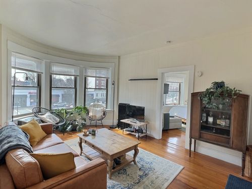 1-1390 Beacon, Brookline, MA, 02446 | Card Image