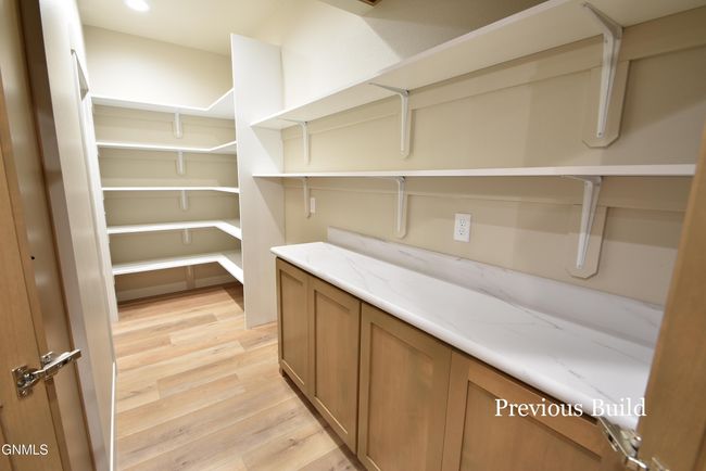 1612 Community Loop, House other with 3 bedrooms, 4 bathrooms and null parking in Bismarck ND | Image 12