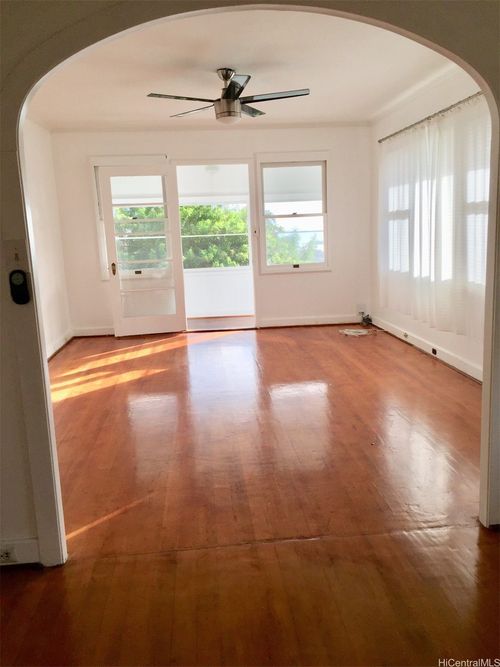 1248 Alewa Dr, Honolulu, HI, 96817-1509 | Card Image