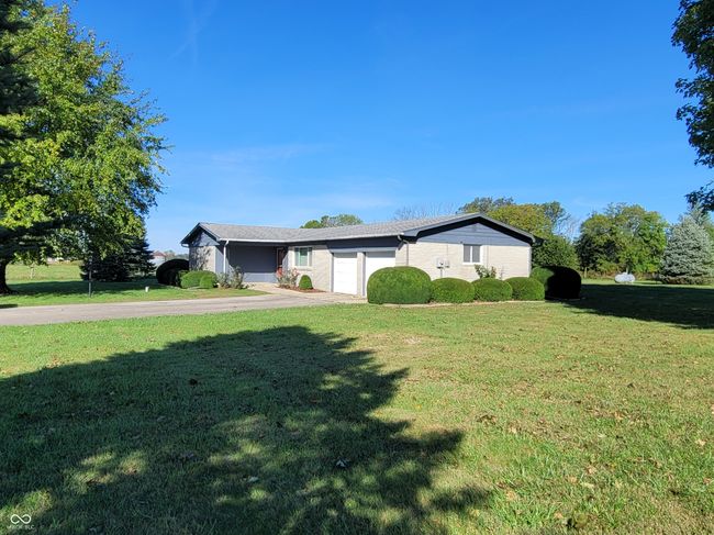 3300 W State Road 244, House other with 3 bedrooms, 2 bathrooms and null parking in Milroy IN | Image 4