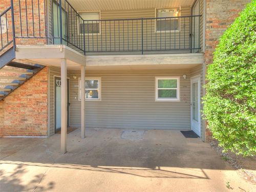 e-6704 N Meridian Ave, Oklahoma City, OK, 73116-1433 | Card Image