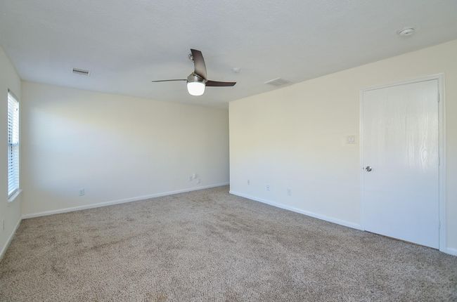 15330 Keystone Bend Ln, House other with 3 bedrooms, 2 bathrooms and 2 parking in Cypress TX | Image 17