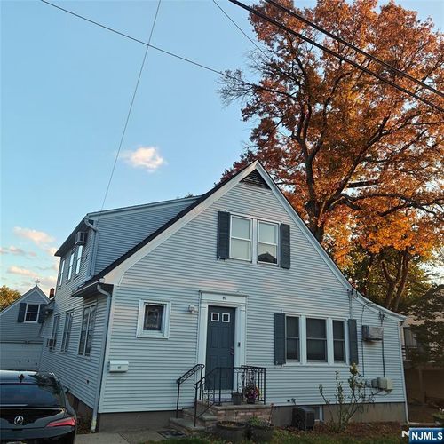 2nd-40 N 17th St, Prospect Park, NJ, 07508-1812 | Card Image